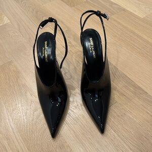 Patent black saint Laurent high heels.
